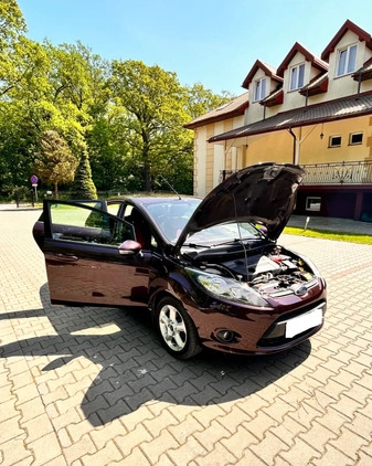 Ford Fiesta cena 21300 przebieg: 126617, rok produkcji 2011 z Łódź małe 277